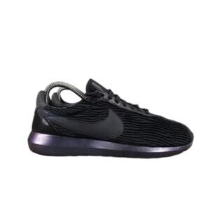 Nike Shoes Womens 6.5 Sneakers Athletic Lifestyle Court Roshe LD 1000 QS Purple